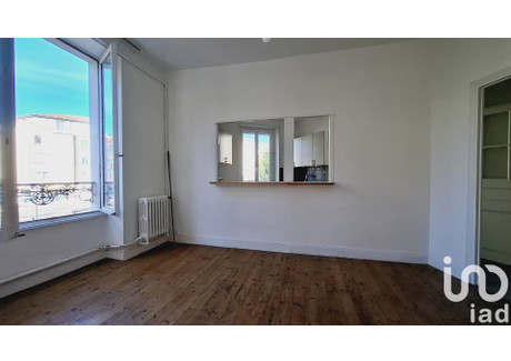 Mieszkanie na sprzedaż - Clermont-Ferrand, Francja, 61 m², 147 792 USD (604 471 PLN), NET-102088495