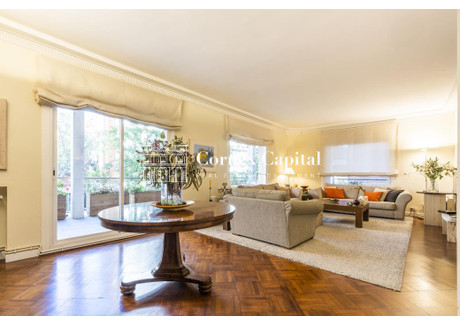 Mieszkanie na sprzedaż - Barcelona, Hiszpania, 327 m², 2 479 116 USD (9 767 718 PLN), NET-94086021