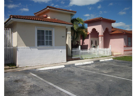 Dom do wynajęcia - 9307 NW Hialeah Gardens, Usa, 109,63 m², 2900 USD (11 107 PLN), NET-100761990