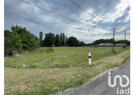 Działka na sprzedaż - La Clisse, Francja, 850 m², 58 033 USD (237 355 PLN), NET-98605391