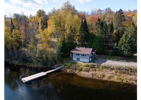 Dom na sprzedaż - 186 7e Rang E., Sainte-Anne-du-Lac, QC J0W1V0, CA Sainte-Anne-Du-Lac, Kanada, 58 m², 158 277 USD (648 936 PLN), NET-101716272