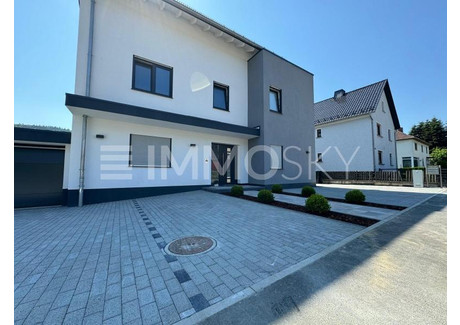 Dom na sprzedaż - Angelburg, Niemcy, 267 m², 831 188 USD (3 191 762 PLN), NET-100616793