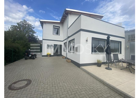 Dom na sprzedaż - Langgöns, Niemcy, 224 m², 550 689 USD (2 114 647 PLN), NET-101052908