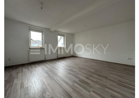 Dom na sprzedaż - Solms, Niemcy, 95 m², 365 247 USD (1 493 862 PLN), NET-101819037