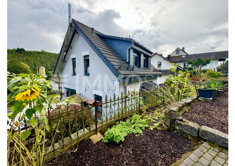 Dom na sprzedaż - Kirchen (Sieg), Niemcy, 100 m², 346 632 USD (1 410 793 PLN), NET-102938074