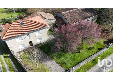 Dom na sprzedaż - Benest, Francja, 110 m², 101 294 USD (423 410 PLN), NET-102011700