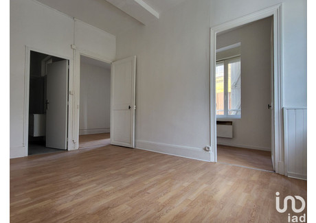 Mieszkanie do wynajęcia - Sedan, Francja, 45 m², 519 USD (2044 PLN), NET-96442547