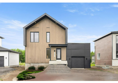 Dom na sprzedaż - 97 Rue des Alpes, Sainte-Brigitte-de-Laval, QC G0A0K3, CA Sainte-Brigitte-De-Laval, Kanada, 125 m², 285 957 USD (1 100 934 PLN), NET-89832035