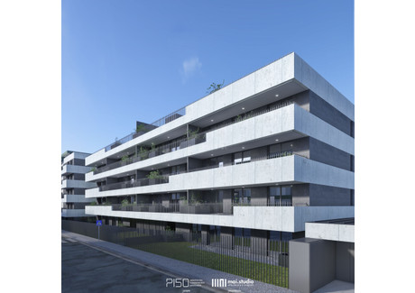 Mieszkanie na sprzedaż - Santa Maria Da Feira, Travanca, Sanfins E Espargo, Portugalia, 190,63 m², 642 127 USD (2 632 719 PLN), NET-96947110