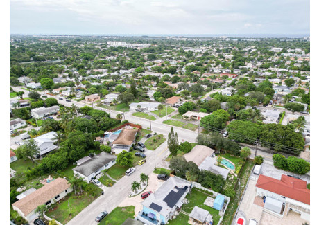 Dom na sprzedaż - 1701 12th Avenue N Lake Worth Beach, Usa, 191,57 m², 519 000 USD (1 987 770 PLN), NET-100156517