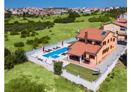 Dom na sprzedaż - Pula, Chorwacja, 360 m², 857 990 USD (3 286 101 PLN), NET-95791216