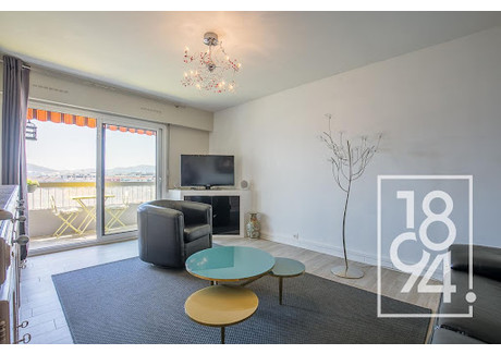 Mieszkanie na sprzedaż - Marseille 10Eme Arrondissement, Francja, 71 m², 220 194 USD (896 188 PLN), NET-102324610