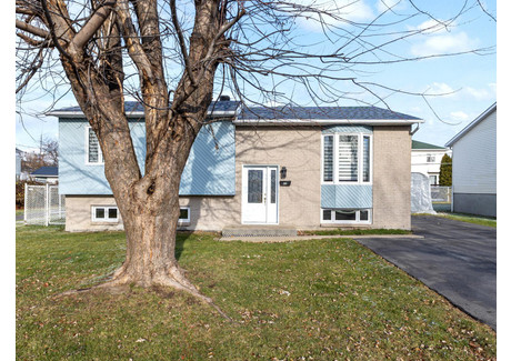 Dom na sprzedaż - 458 Rue du Docteur-Thauvette, Vaudreuil-Dorion, QC J7V6Z6, CA Vaudreuil-Dorion, Kanada, 504 m², 443 920 USD (1 806 753 PLN), NET-102868247