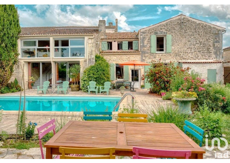 Dom na sprzedaż - Saintes, Francja, 310 m², 397 588 USD (1 610 230 PLN), NET-94345021