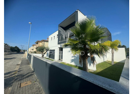 Dom na sprzedaż - Barco Guimaraes, Portugalia, 218 m², 359 766 USD (1 475 040 PLN), NET-100883445