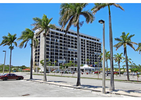 Dom na sprzedaż - Lucayan Towers North PH Grand Bahama, Bahamy, 348,39 m², 595 000 USD (2 439 500 PLN), NET-81002320