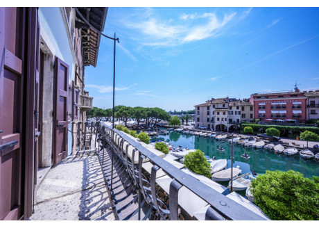 Mieszkanie na sprzedaż - Via Porto Vecchio, Desenzano Del Garda, Włochy, 201 m², 1 773 521 USD (7 253 702 PLN), NET-100070892