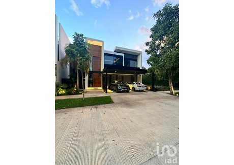 Dom na sprzedaż - AVENIDA CABO NORTE, Mérida, Meksyk, 445 m², 733 782 USD (3 001 170 PLN), NET-93328338