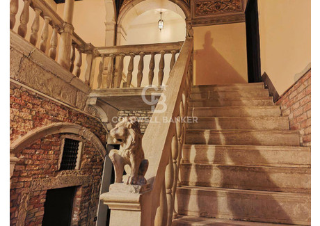 Mieszkanie na sprzedaż - Castello Venezia, Włochy, 135 m², 464 601 USD (1 784 068 PLN), NET-85109730