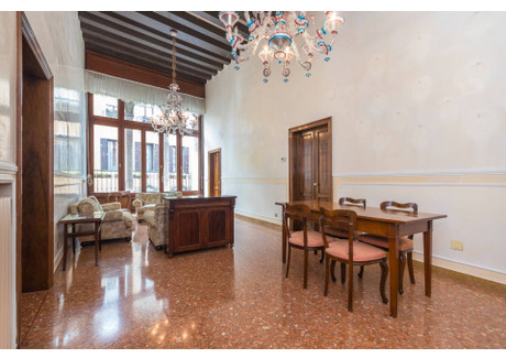 Mieszkanie na sprzedaż - Calle San Marco - Frezzeria, Venezia, Włochy, 145 m², 1 214 414 USD (4 663 348 PLN), NET-97340593