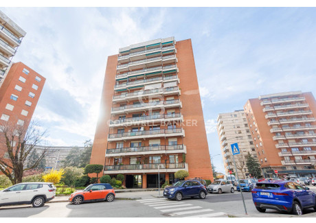 Mieszkanie na sprzedaż - VIA CIMABUE, Torino, Włochy, 85 m², 155 870 USD (637 509 PLN), NET-96152158