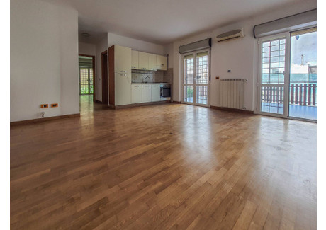 Mieszkanie na sprzedaż - Via di Valle Perugina Fiano Romano, Włochy, 65 m², 121 179 USD (465 328 PLN), NET-88607250