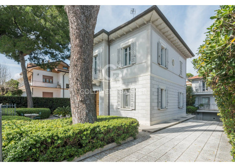 Dom na sprzedaż - Viale D. Chiesa,- Riccione, Włochy, 310 m², 1 960 293 USD (8 194 025 PLN), NET-88607248