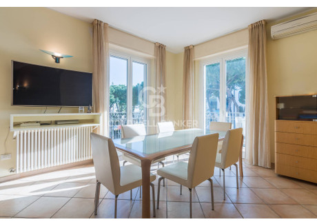 Mieszkanie na sprzedaż - Viale Dante, Riccione, Włochy, 100 m², 576 649 USD (2 364 262 PLN), NET-96383486