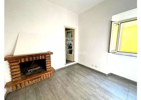 Mieszkanie na sprzedaż - via San Sebastiano Faleria, Włochy, 73 m², 62 667 USD (256 309 PLN), NET-90681273