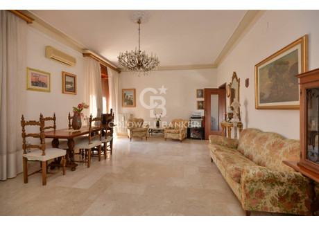 Dom na sprzedaż - Via Leone San Cesario Di Lecce, Włochy, 185 m², 172 810 USD (706 792 PLN), NET-100641932