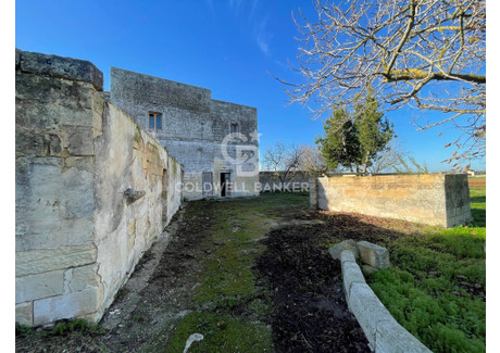 Dom na sprzedaż - Via Giovanni Paolo II San Cesario Di Lecce, Włochy, 320 m², 334 819 USD (1 369 409 PLN), NET-93946450