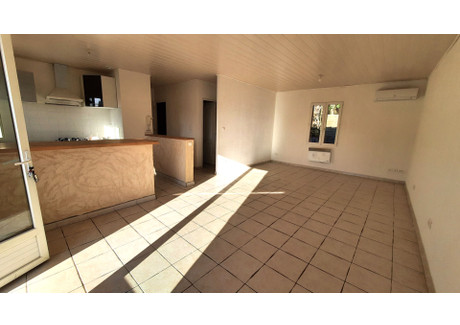 Dom na sprzedaż - Caumont Sur Durance, Francja, 70 m², 268 785 USD (1 099 330 PLN), NET-92962320