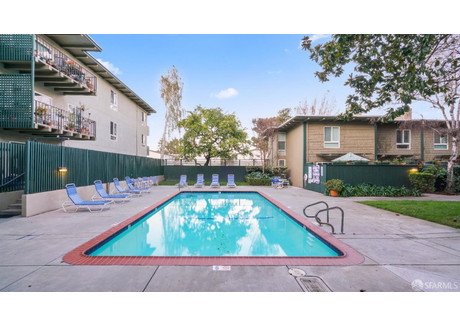 Mieszkanie do wynajęcia - 800 North Delaware Street Unit# 209, San Mateo County, CA San Mateo, Usa, 64,38 m², 2380 USD (9758 PLN), NET-98254469