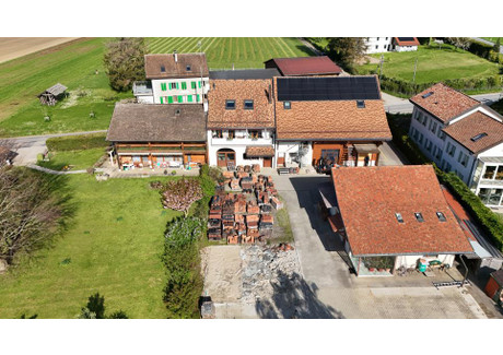 Dom na sprzedaż - Grens, Szwajcaria, 160 m², 3 177 512 USD (12 773 598 PLN), NET-95656827