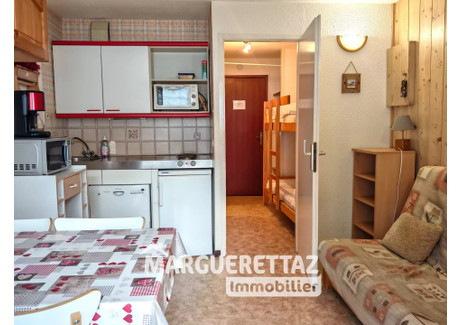 Mieszkanie na sprzedaż - Morillon, Francja, 17,26 m², 73 496 USD (305 007 PLN), NET-103329906