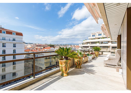 Mieszkanie na sprzedaż - Cannes, Francja, 155 m², 3 980 256 USD (16 199 643 PLN), NET-98865010