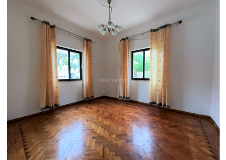 Dom na sprzedaż - Corroios, Portugalia, 150 m², 356 319 USD (1 489 412 PLN), NET-98280994