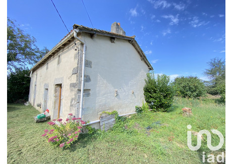 Dom na sprzedaż - Rouille, Francja, 142 m², 114 285 USD (465 139 PLN), NET-101979242