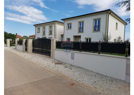 Dom na sprzedaż - Porec, Chorwacja, 220 m², 833 529 USD (3 200 753 PLN), NET-89240990