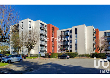 Mieszkanie na sprzedaż - Les Clayes-Sous-Bois, Francja, 65 m², 206 752 USD (847 681 PLN), NET-96711946