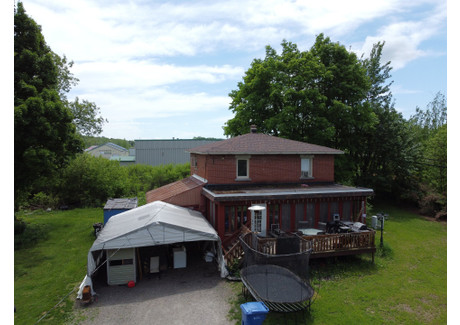 Dom na sprzedaż - 108 Route 139, Saint-Alphonse-de-Granby, QC J0E2A0, CA Saint-Alphonse-De-Granby, Kanada, 203 m², 289 520 USD (1 160 977 PLN), NET-98831649