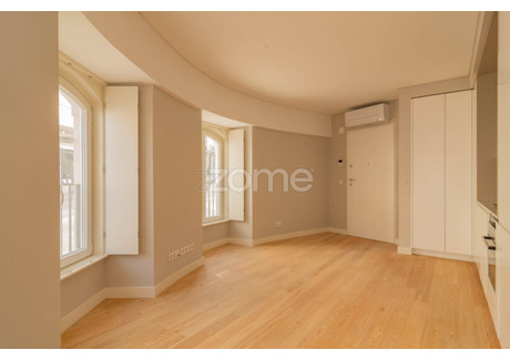 Mieszkanie na sprzedaż - Lisboa, Portugalia, 34 m², 352 660 USD (1 442 379 PLN), NET-91353230