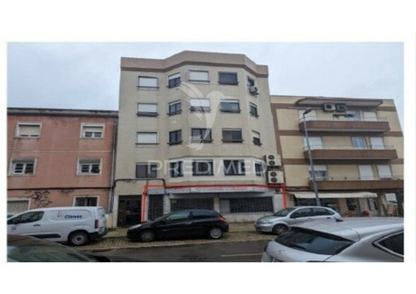 Komercyjne na sprzedaż - Almada, Cova da Piedade, Pragal e Cacilhas Almada, Portugalia, 110 m², 157 085 USD (618 915 PLN), NET-94924223