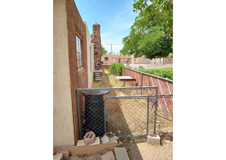 Dom na sprzedaż - 701 LA POBLANA Road NW Albuquerque, Usa, 105,07 m², 230 000 USD (880 900 PLN), NET-98241929