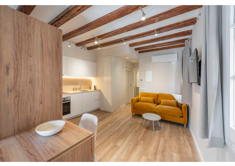 Mieszkanie do wynajęcia - Carrer de la Ciutat Barcelona, Hiszpania, 35 m², 2282 USD (8944 PLN), NET-97852598