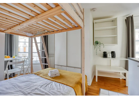 Mieszkanie do wynajęcia - Rue Truffaut Paris, Francja, 19 m², 1603 USD (6571 PLN), NET-99769855