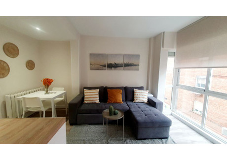 Mieszkanie do wynajęcia - Calle Ruiz Palacios Madrid, Hiszpania, 55 m², 2096 USD (8446 PLN), NET-92356561