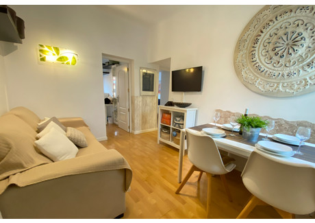 Mieszkanie do wynajęcia - Calle de Vinaroz Madrid, Hiszpania, 55 m², 2659 USD (10 477 PLN), NET-93581353