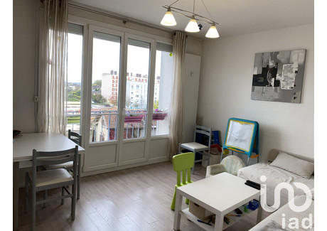 Mieszkanie na sprzedaż - Troyes, Francja, 57 m², 66 474 USD (271 880 PLN), NET-101711537