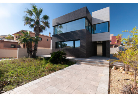 Dom na sprzedaż - La Mata, Hiszpania, 415 m², 1 786 436 USD (6 877 778 PLN), NET-90842402